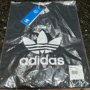 Brand new Adidas, short sleeve, crop top size small